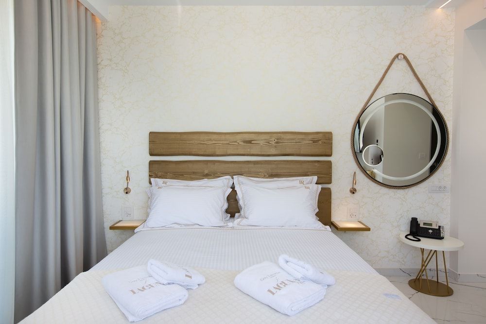 Laguna Resort Junior Suite, Sea View (2 Adults+2 children) 8