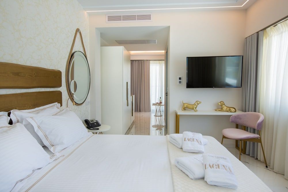 Laguna Resort Junior Suite, Sea View (2 Adults+2 children) 7