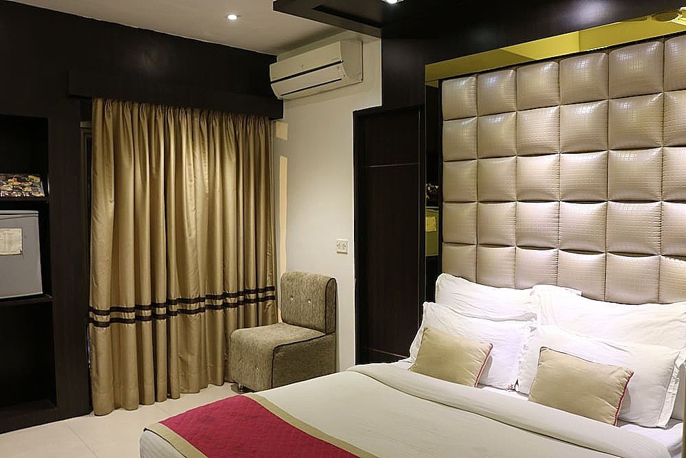 Sri Nanak Continental Deluxe Room 3