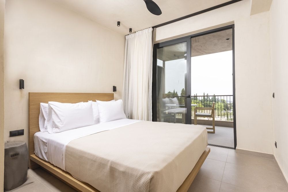 Premium Loft Suite - 2 levels and an internal staircase