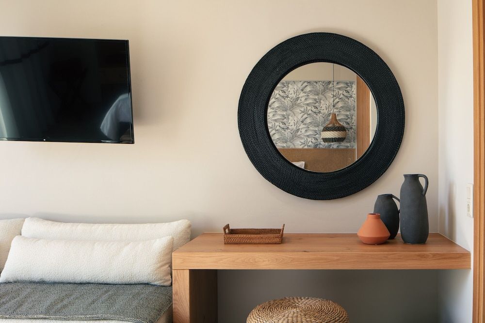 Chapter 02 Gallery Suites Junior Studio Suite 20