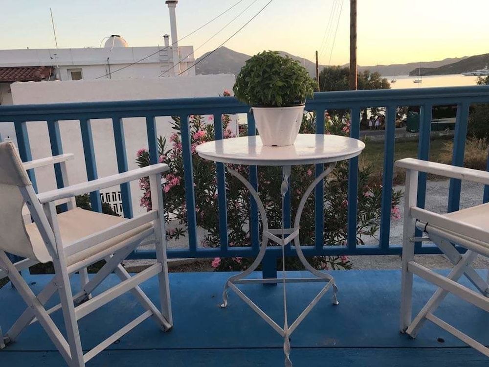 undefined Milos Inn & Maisonette 4