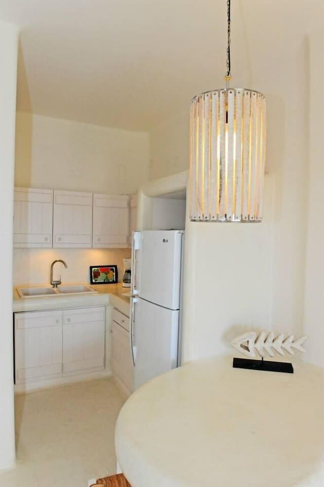 Sarakiniko View Studios Apartment, 1 Bedroom, Sea View 4