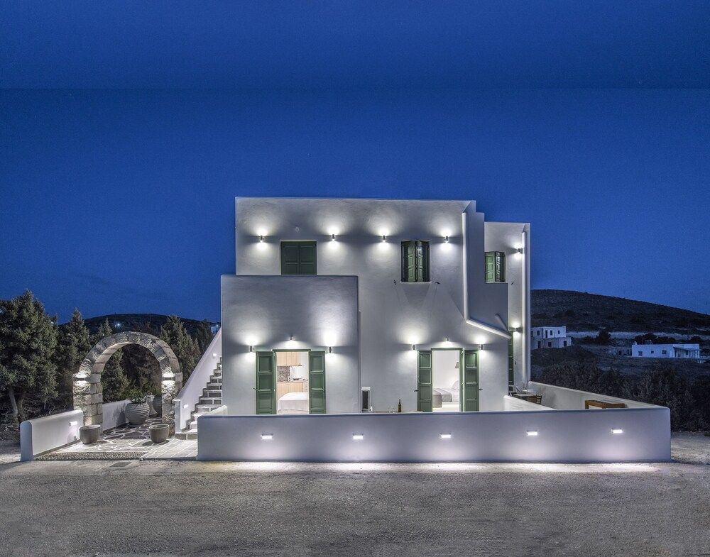 undefined Gaia Lux Inn