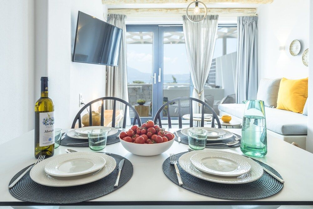 undefined Aelia Suites Milos 8