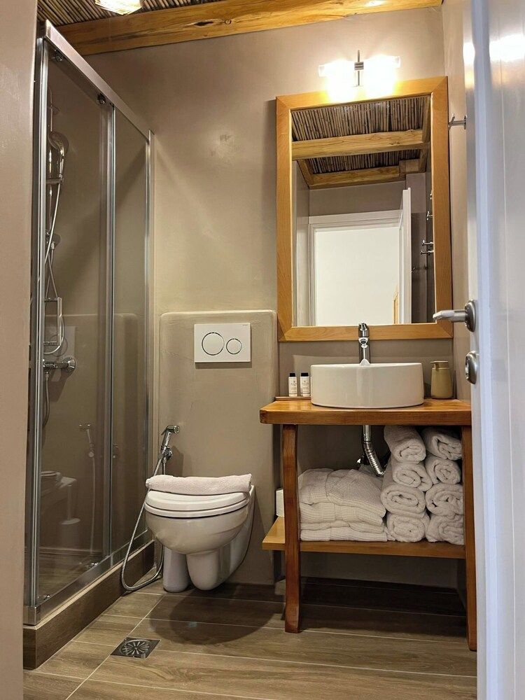 Milesian Suites Comfort Studio 4