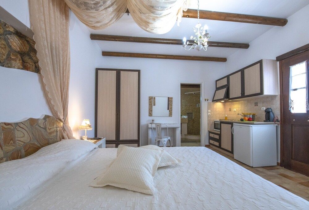 undefined Niriides studios