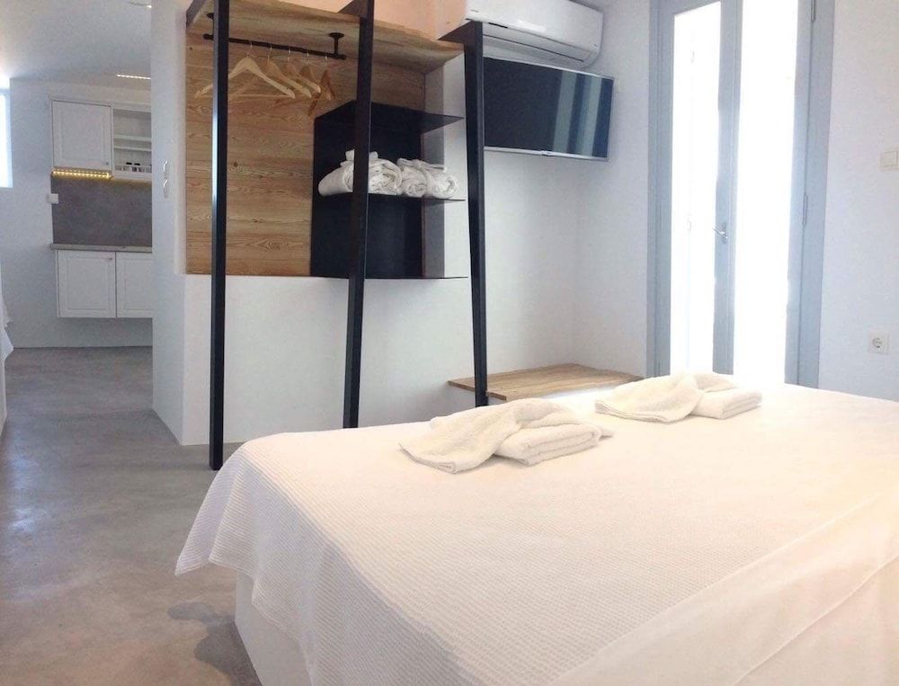 undefined L' arco Milos Suite 6
