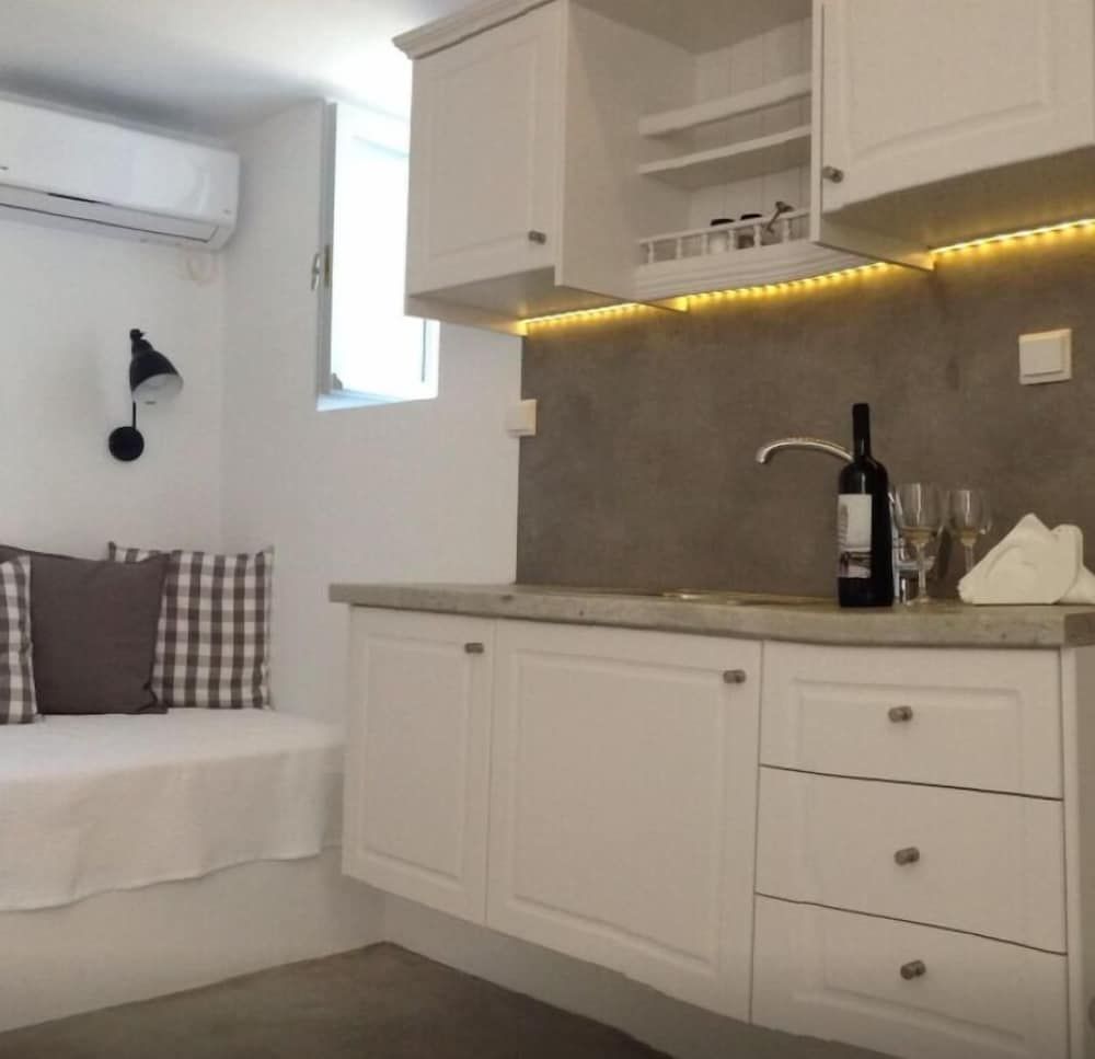 L' arco Milos Suite Apartment, 2 Bedrooms, Partial Sea View 8