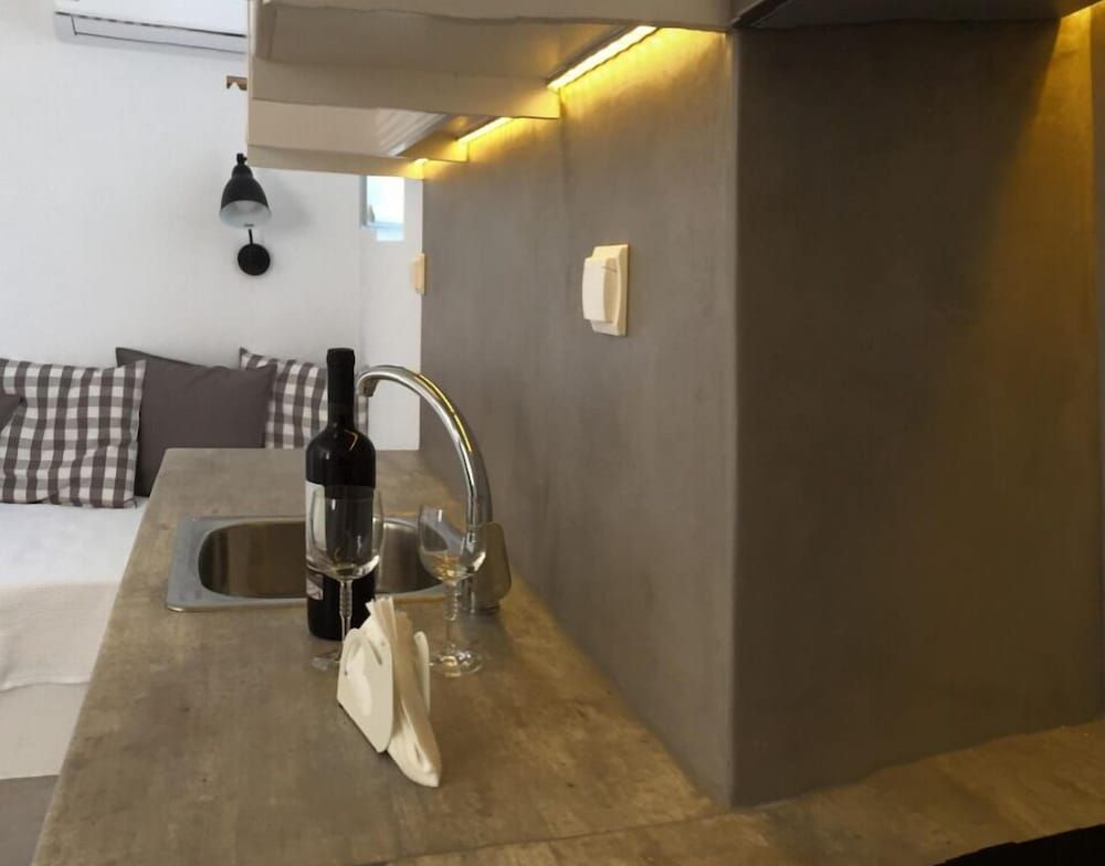 L' arco Milos Suite Apartment, 2 Bedrooms, Partial Sea View 9