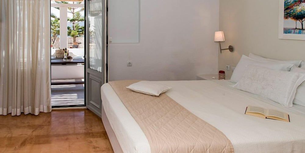 undefined Villa Mina