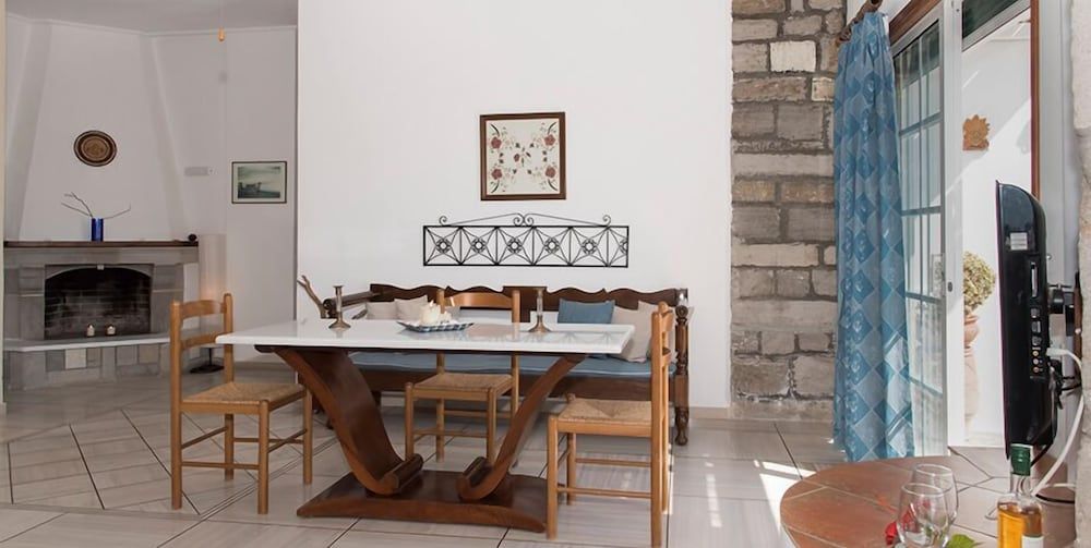 Villa Mina Superior Quadruple Room, 2 Bedrooms, Pool View 6