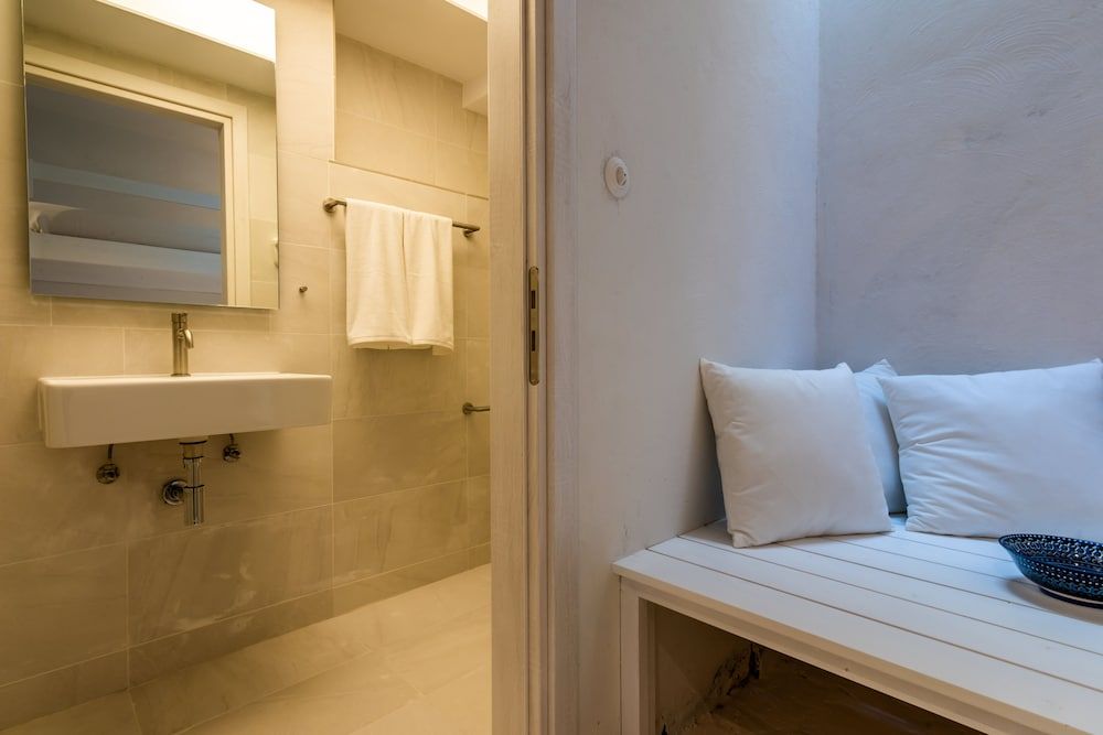 Neosikos AmazingBeach House Milos Island House 17