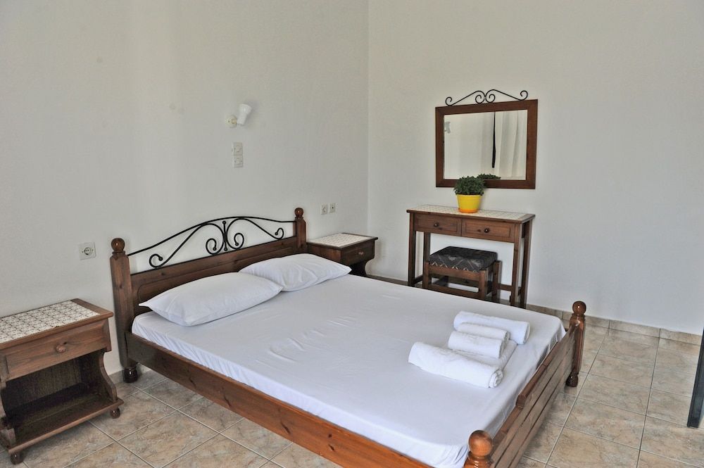 undefined Morfeas Hotel