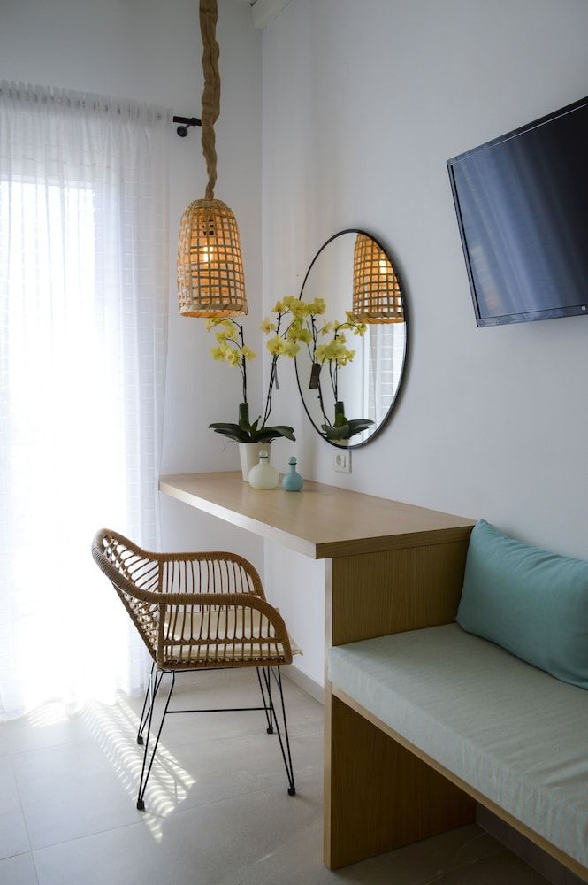 Hawk Stone Comfort Studio 10