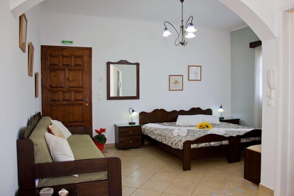 undefined Nikos Sea view apts Milos 9