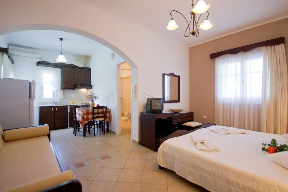 undefined Nikos Sea view apts Milos 5