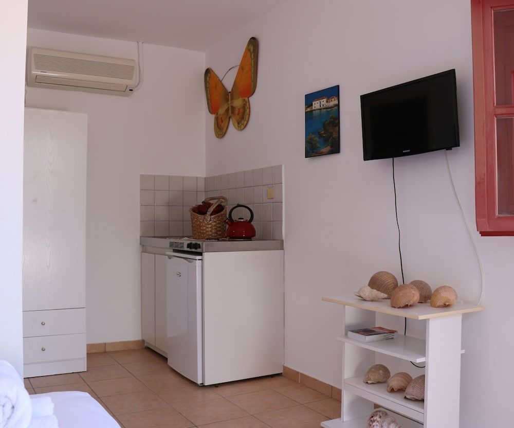 Flora's Red Studios Studio 5