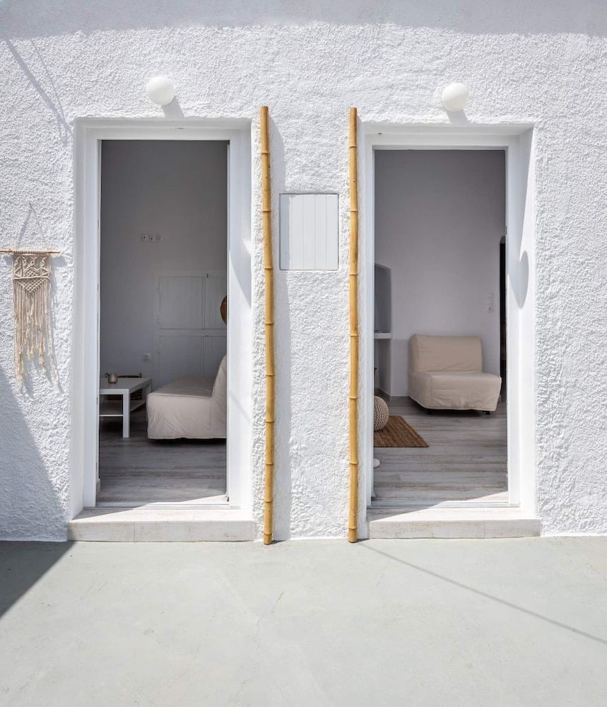 undefined Salty Caves Apartments Milos 6