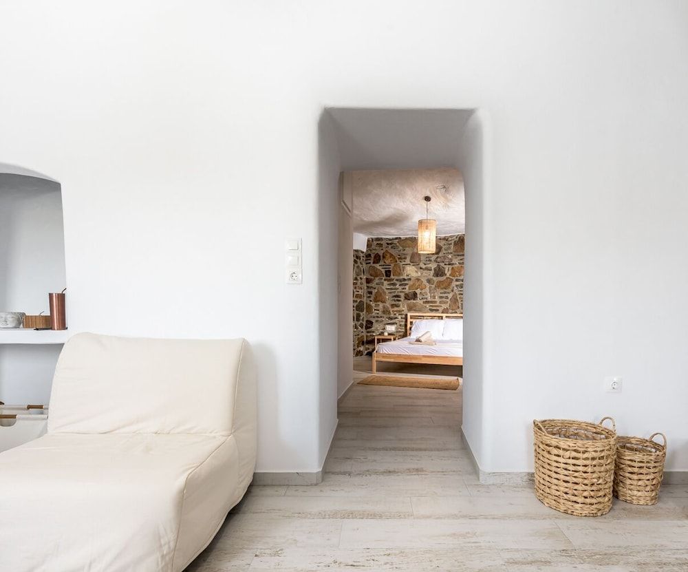Salty Caves Apartments Milos Executive Apartment 11