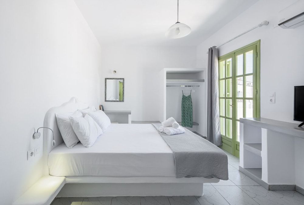 undefined Pente Elies Milos 8