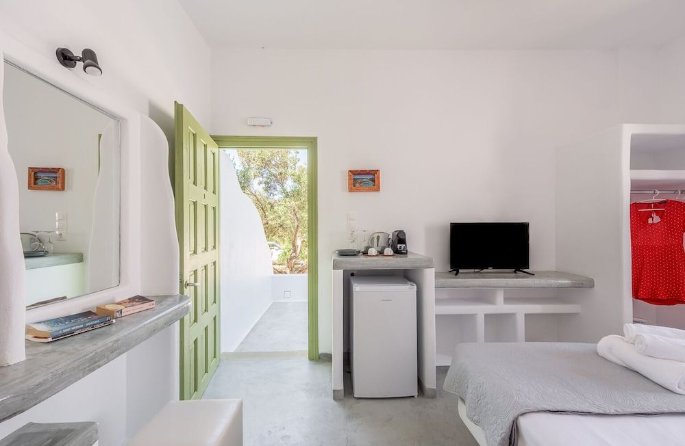 undefined Pente Elies Milos 4