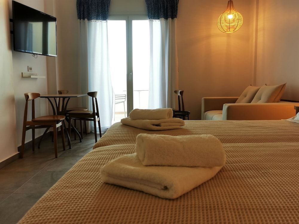 Kallisto Rooms Family Apartment, 1 Queen Bed with Sofa bed, Balcony, Sea View (Room 1)