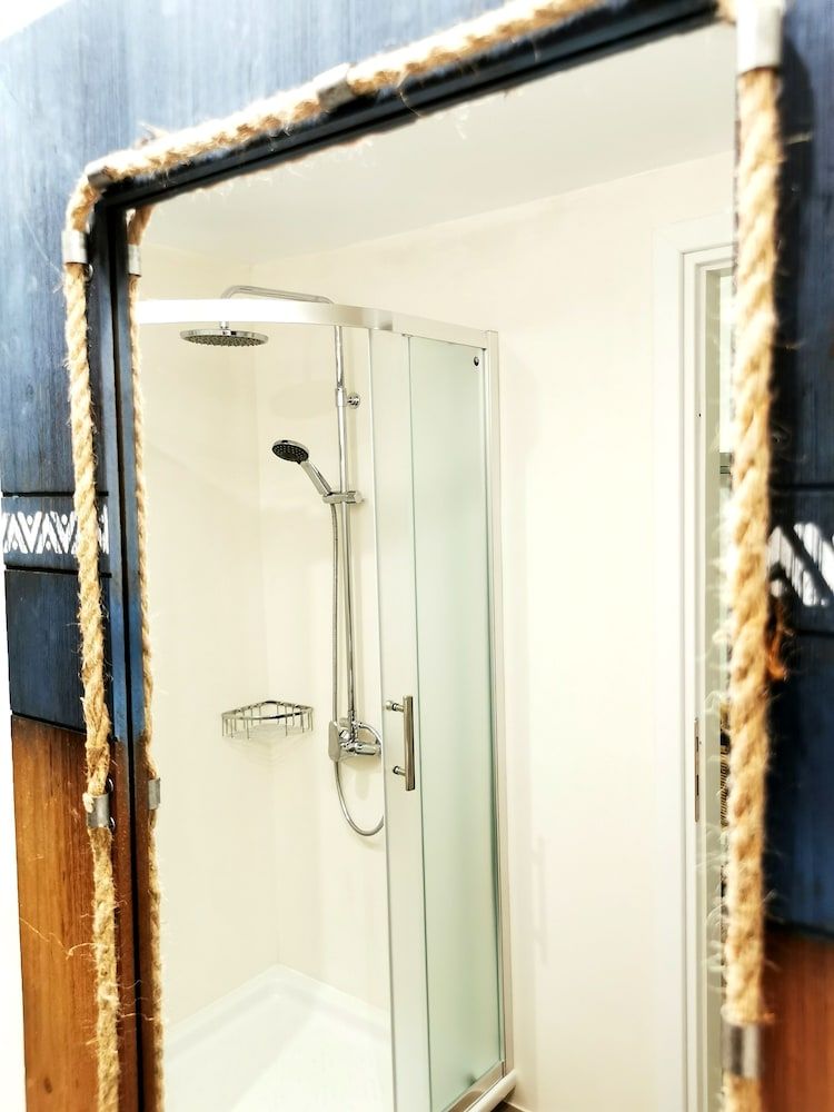 Kallisto Rooms Family Apartment, 1 Queen Bed with Sofa bed, Balcony, Sea View (Room 2) 12