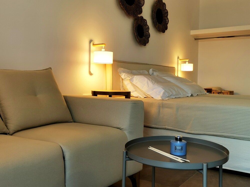 Kallisto Rooms Family Apartment, 1 Queen Bed with Sofa bed, Balcony, Sea View (Room 1) 10