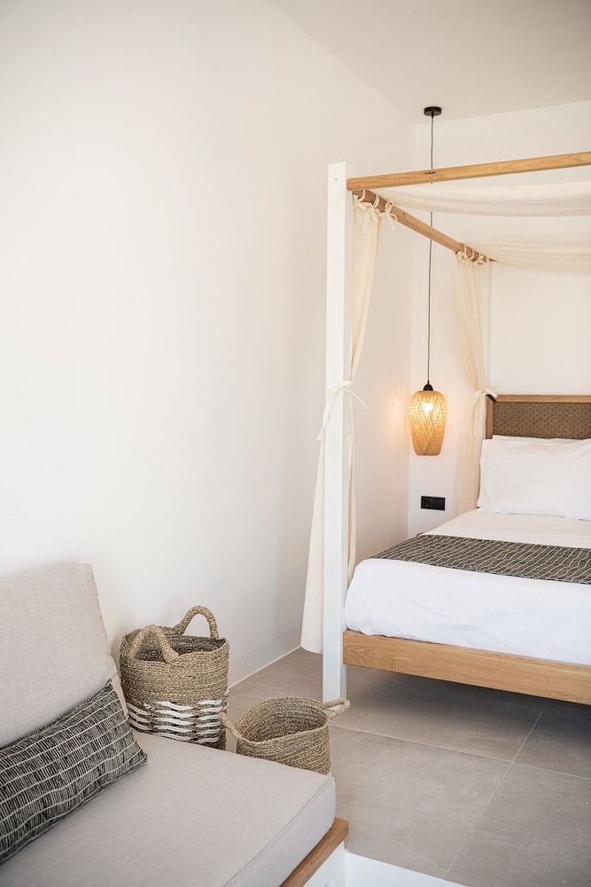 Athina Milos Suites Firopotamos Smart Suite