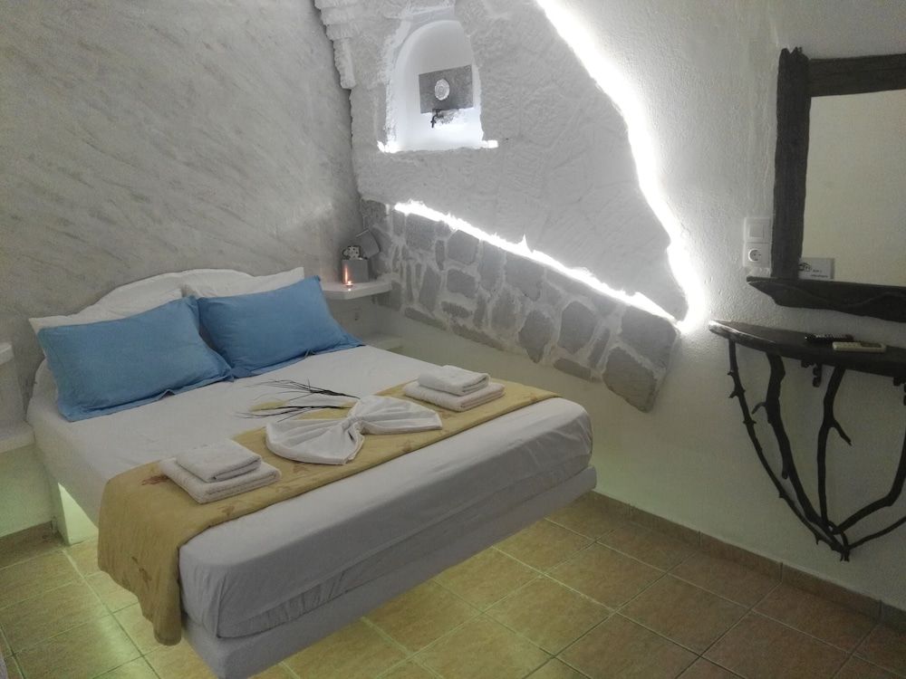 undefined Moments rooms 4