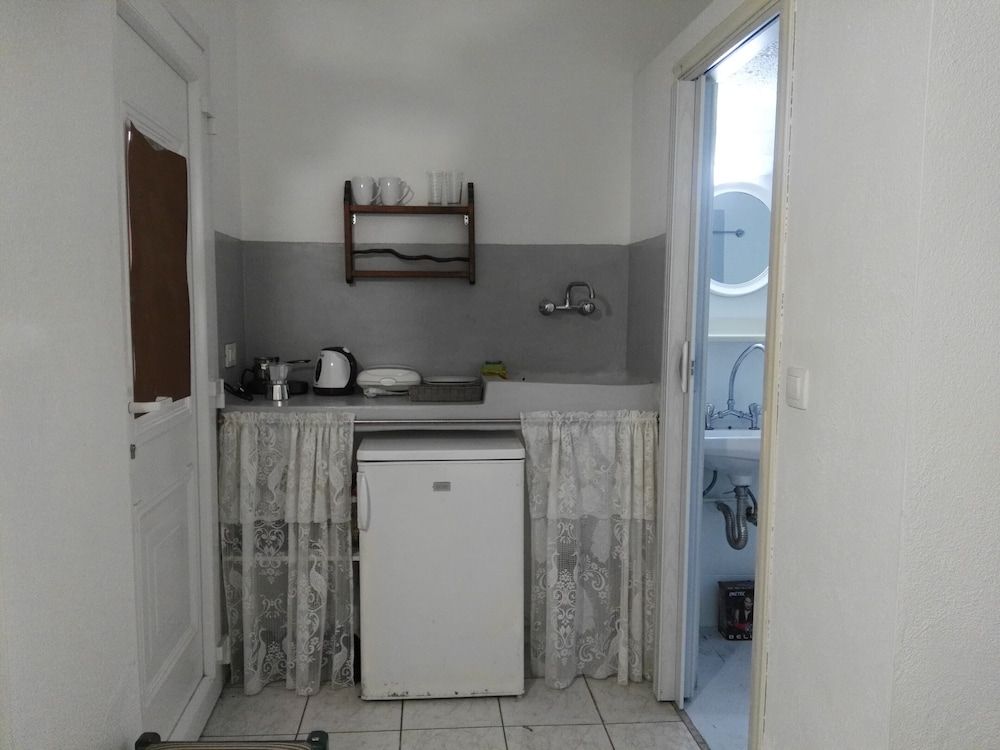 Moments rooms Economy Double Room (Lemonia) 3