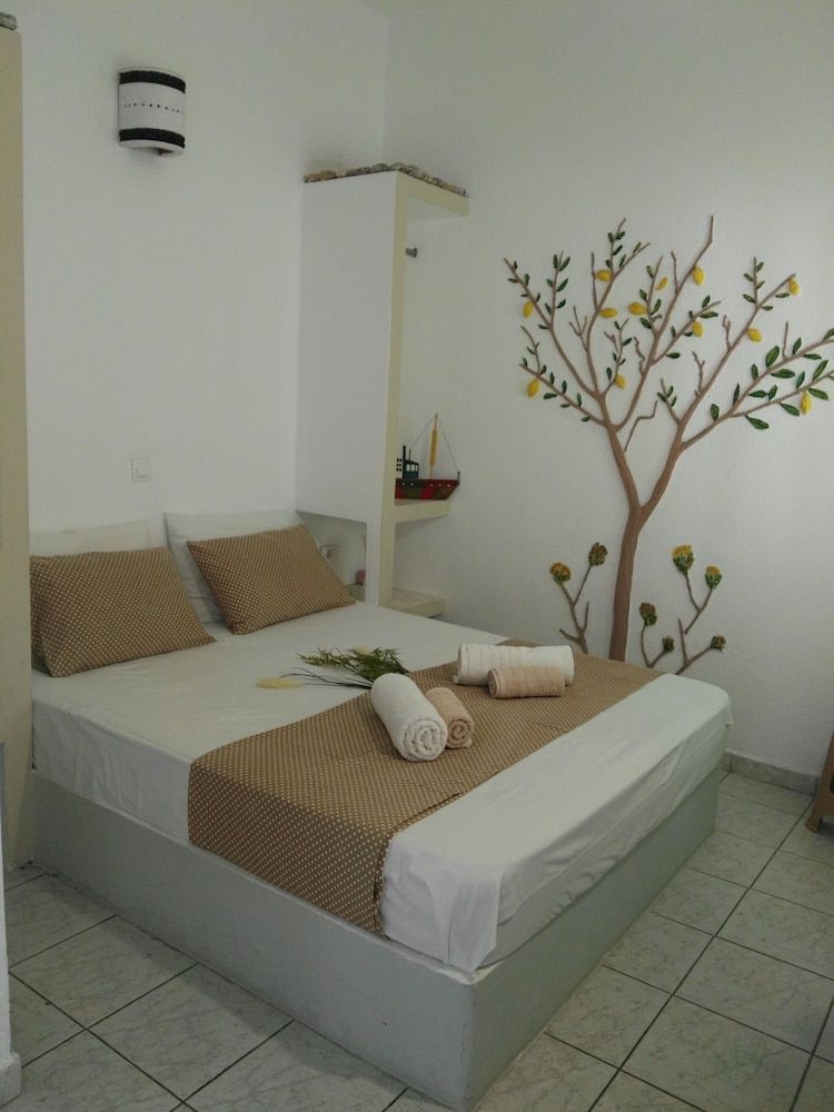 undefined Moments rooms 8