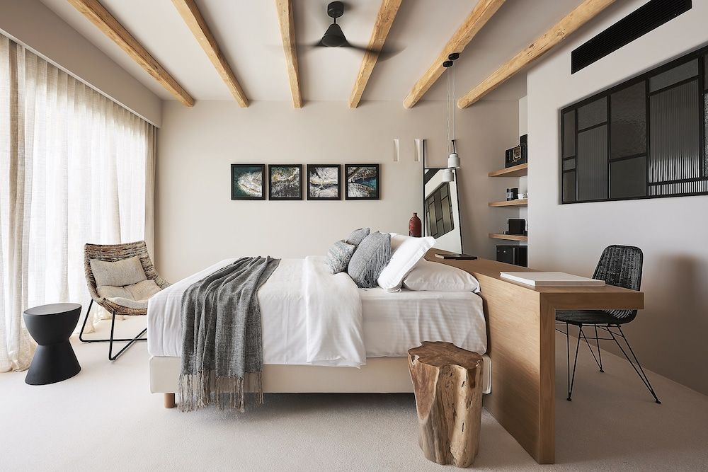 Cave Suites Superior Room, Private Pool, Sea View 14