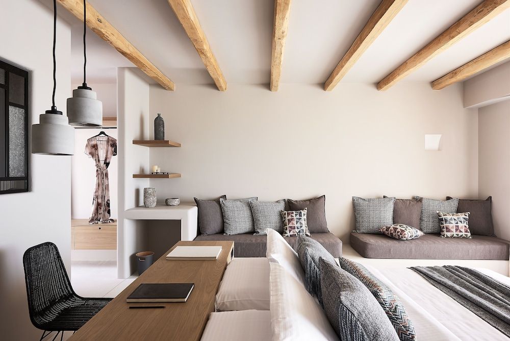 Cave Suites Superior Room, Private Pool, Sea View 19