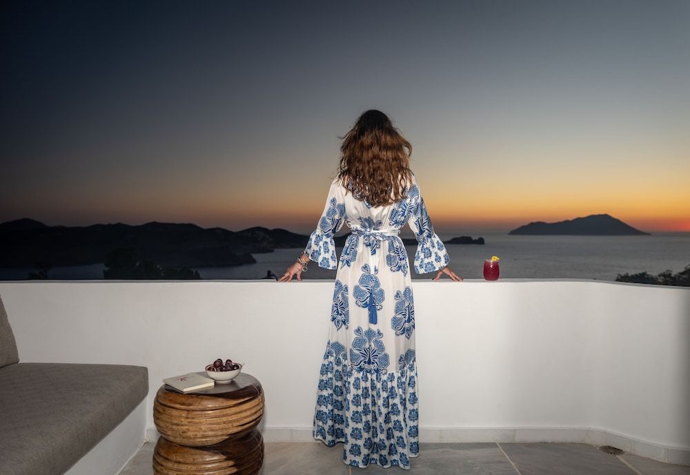 undefined Sunset Plaka 2