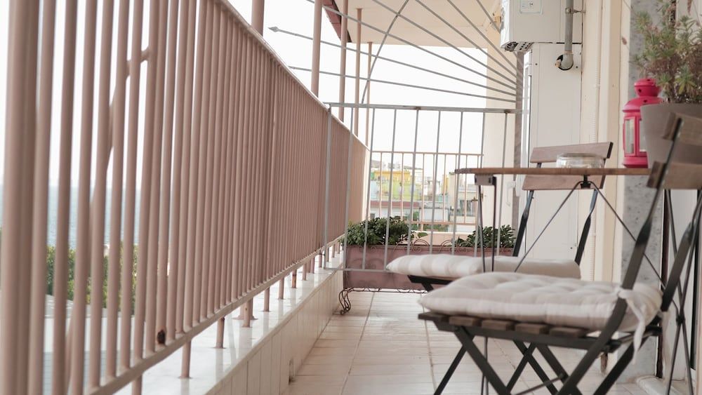 Chapter I & II Apartment, Sea View (Chapter II) 15