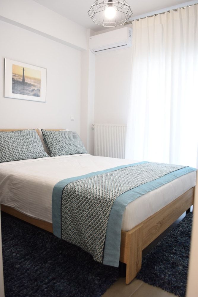 undefined Heliconia Deluxe Apt Must 9