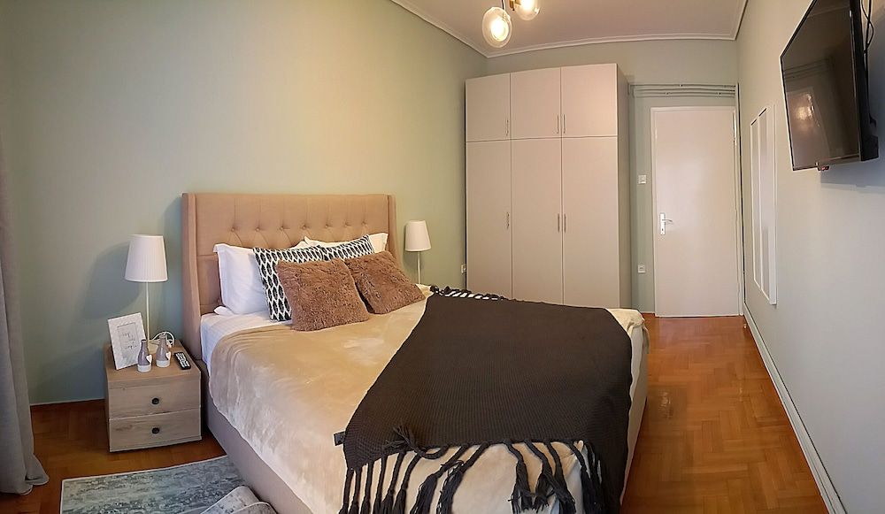 undefined Royal Deluxe Apt Must 5