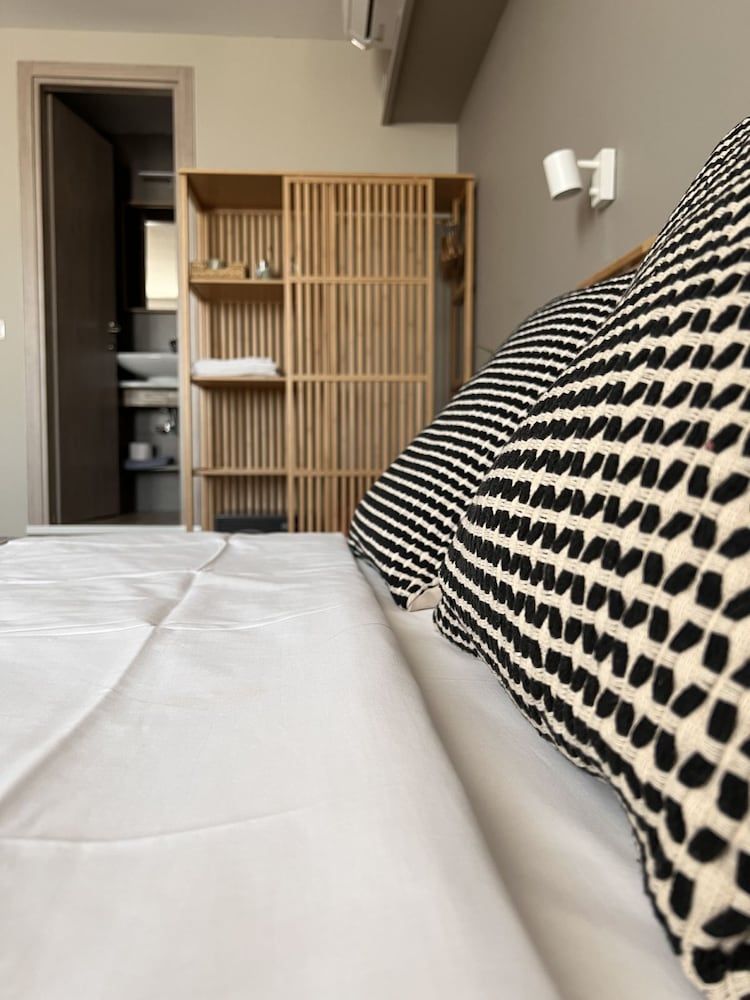 Luxor Premium Suites Premier Room (2 guests) 2