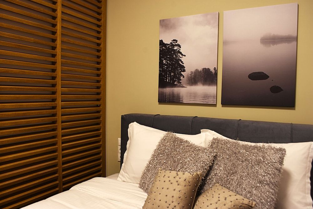 undefined Gusto Luxury Apt Must 7