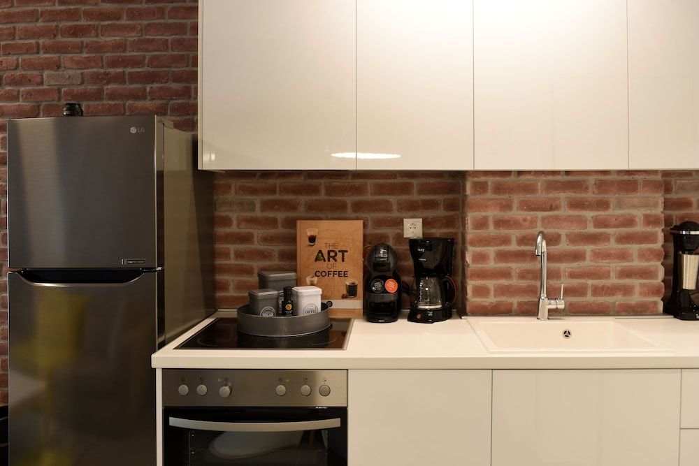 undefined Gusto Luxury Apt Must 10