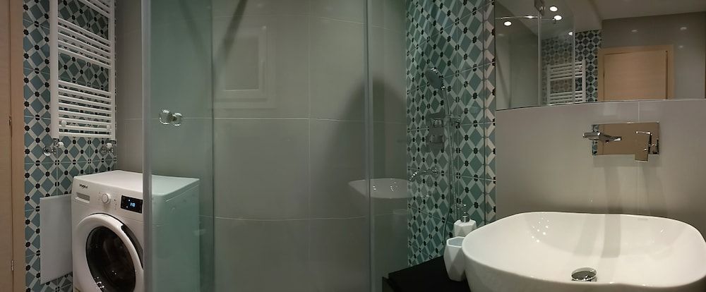 Comely Luxury Apt Must Luxury Apartment (Comely) 27