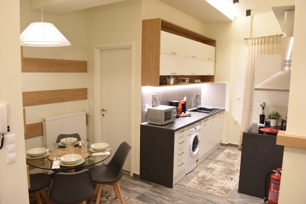 undefined Lotus Deluxe Apt Must 7