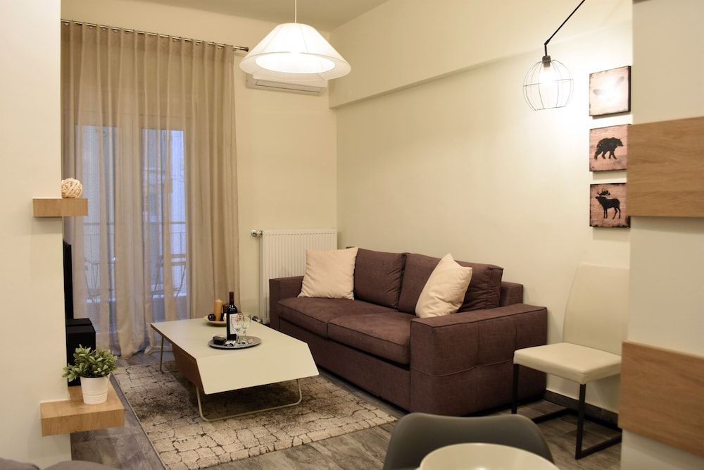 undefined Lotus Deluxe Apt Must 3