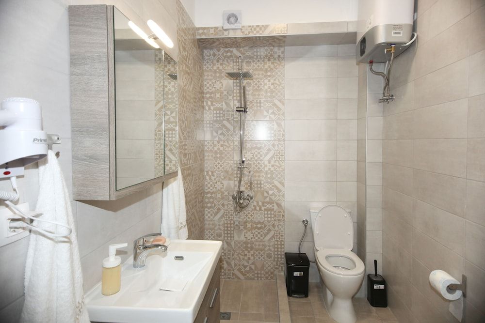 undefined G&M Luxury Studios 10