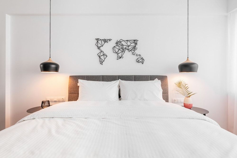 Evapollo Apartment 9