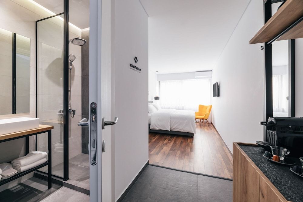 Evapollo Apartment 15