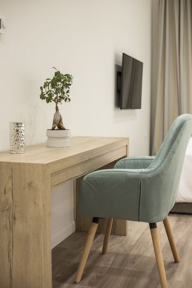 Ornament Suites Nilie Hospitality MGMT Deluxe Apartment (5) 34