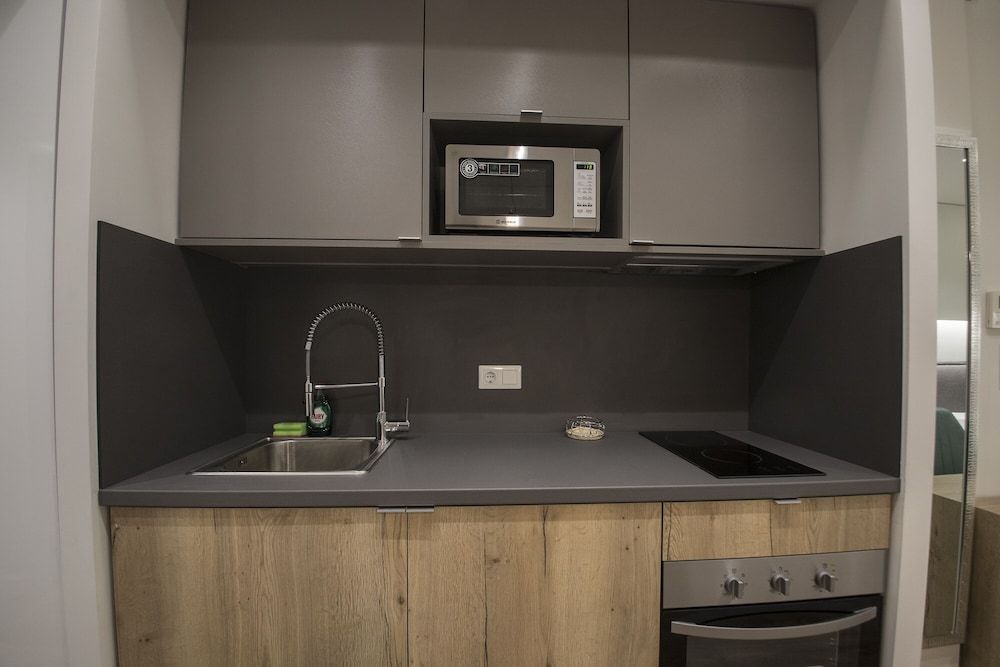 Ornament Suites Nilie Hospitality MGMT Deluxe Apartment (5) 24